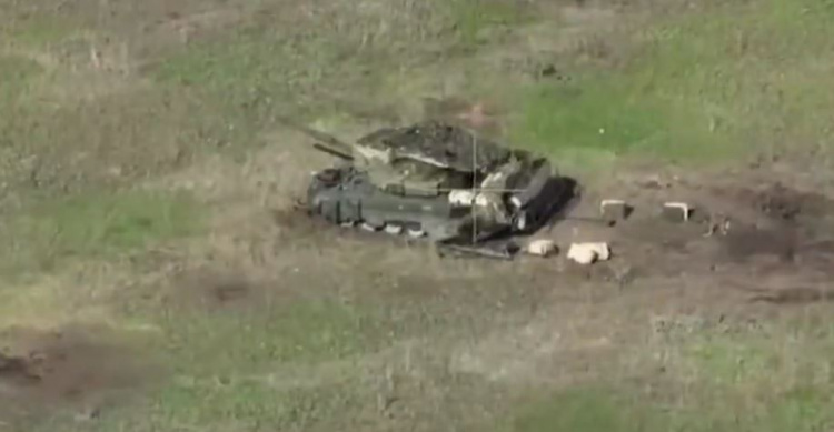 ЗСУ яскраво підірвали російський танк під Первомайським