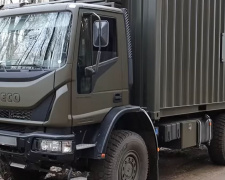 Прикордонники показали, як оперативно вивозять поранених з фронту на Донбасі